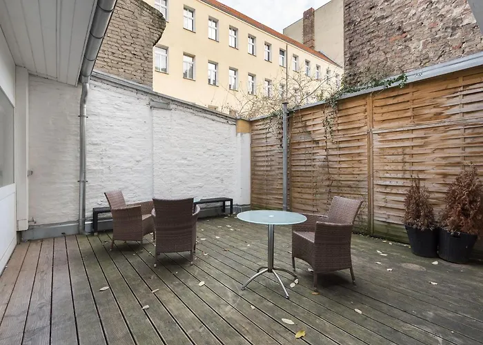 Neue Strasse * برلين