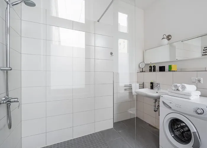 Neue Strasse * برلين